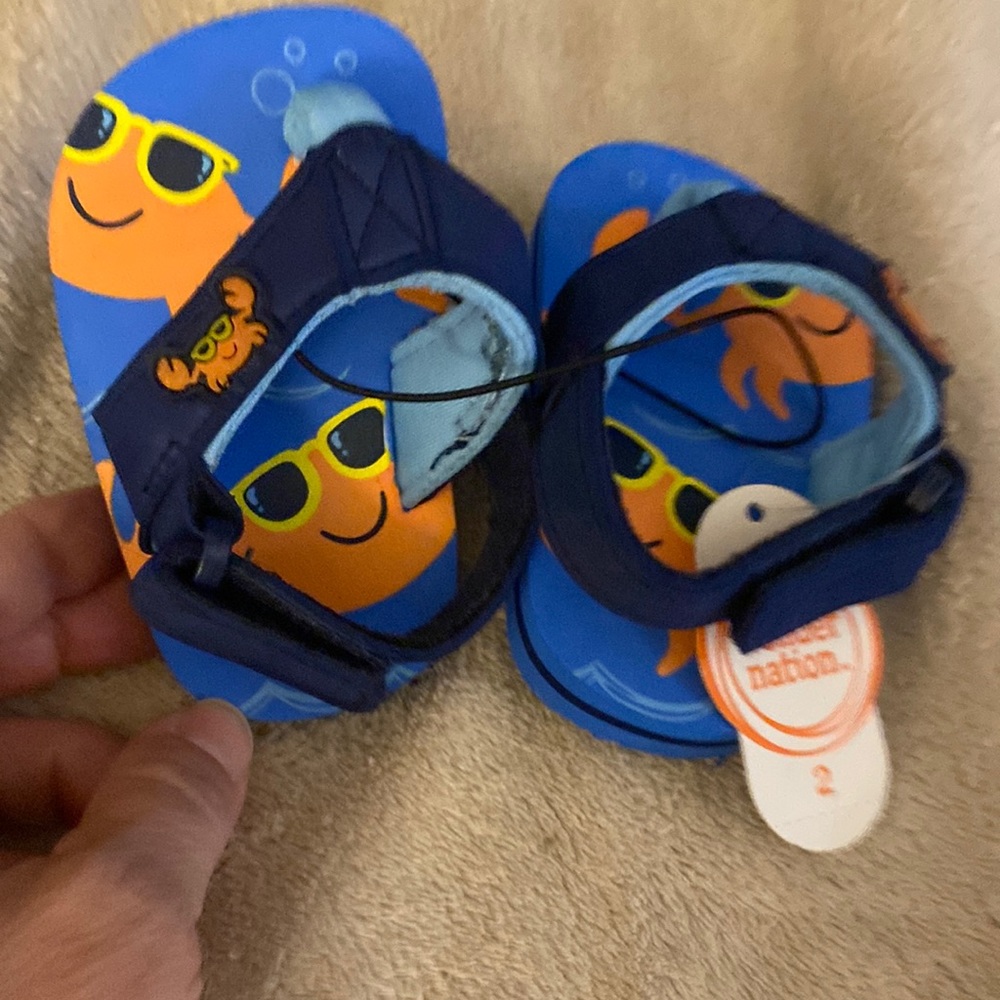 Size 2 infant wonder nation sandals!